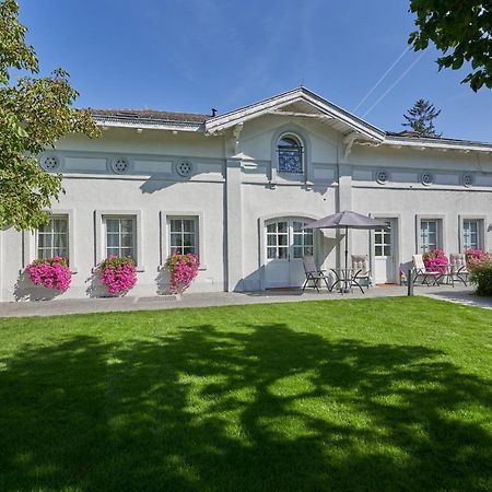 Small But Charming-Yellow Appartement Baden Exterior foto